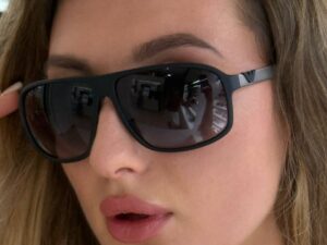 Солнцезащитные очки Armani