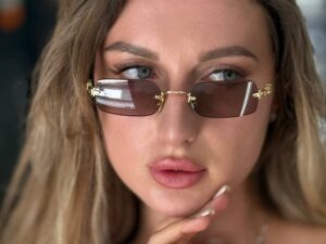 Очки солнцезащитные Miu Miu