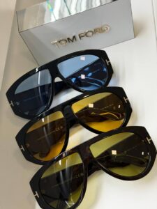 Солнцезащитные очки Tom Ford