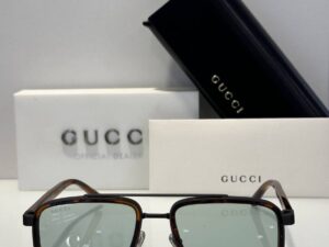 Очки солнцезащитные Gucci
