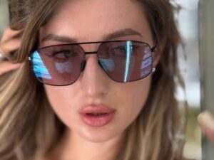 Солнцезащитные очки Gucci