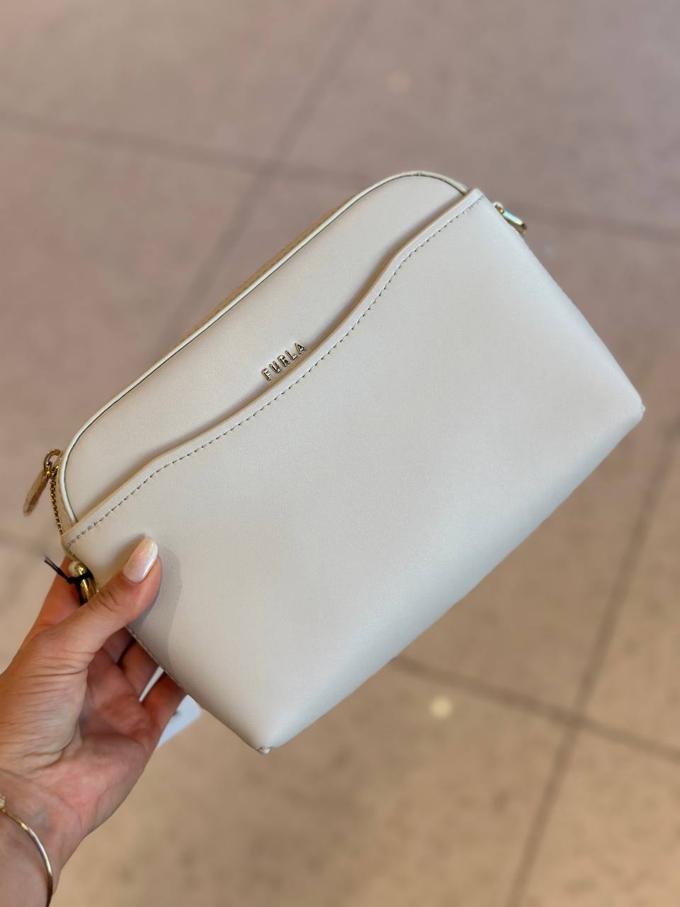 Сумка кросс-боди Furla Marshmallow
