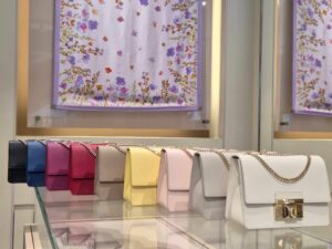 Кожаная сумка Furla Venere