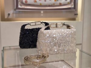 Сумка с пайетками Furla