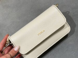 Мини-сумка кросс-боди Furla Lisa