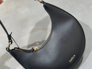 Сумка кожаная Furla Luna Mini