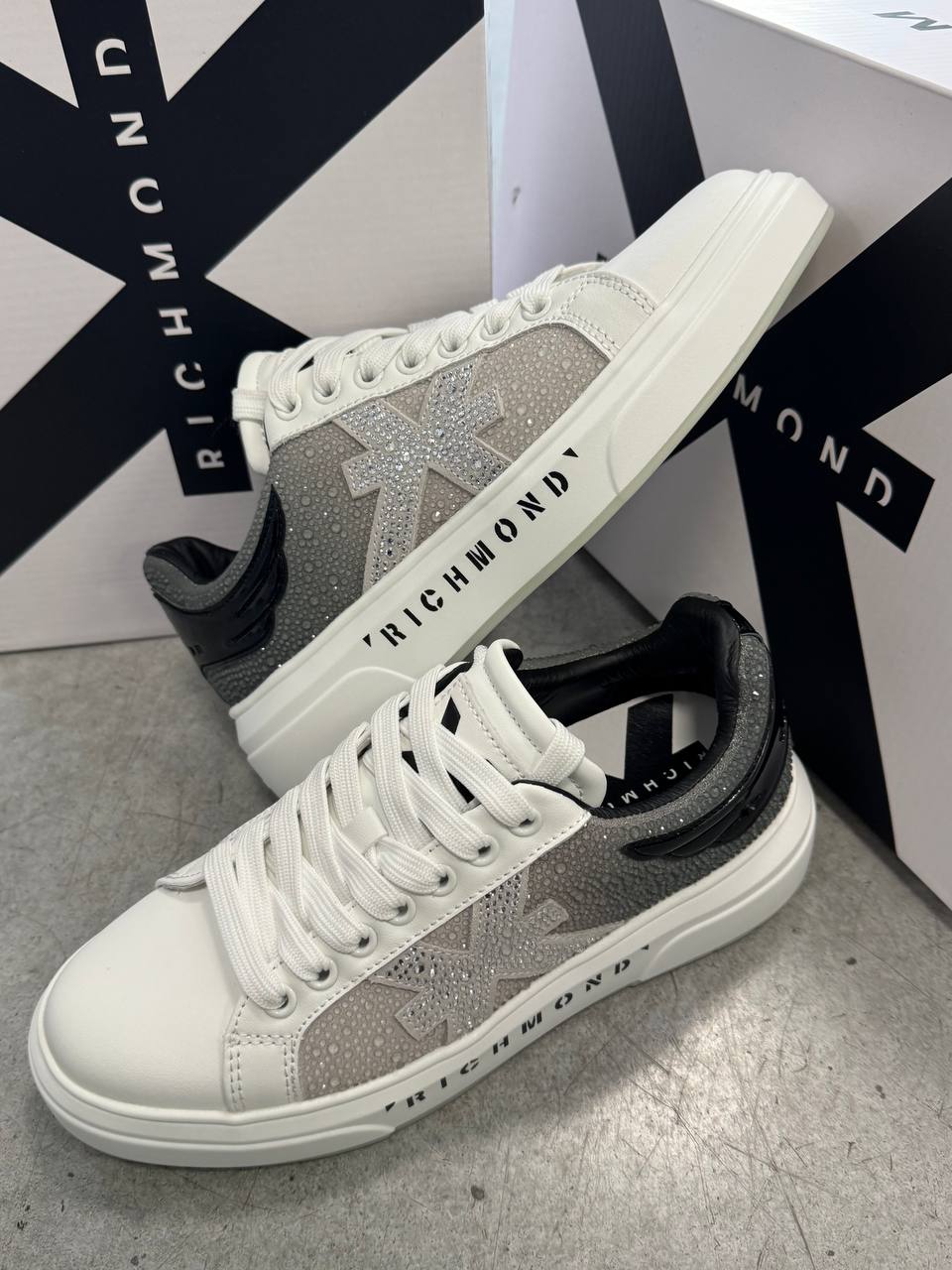 BIKKEMBERGSRICHMOND 6961