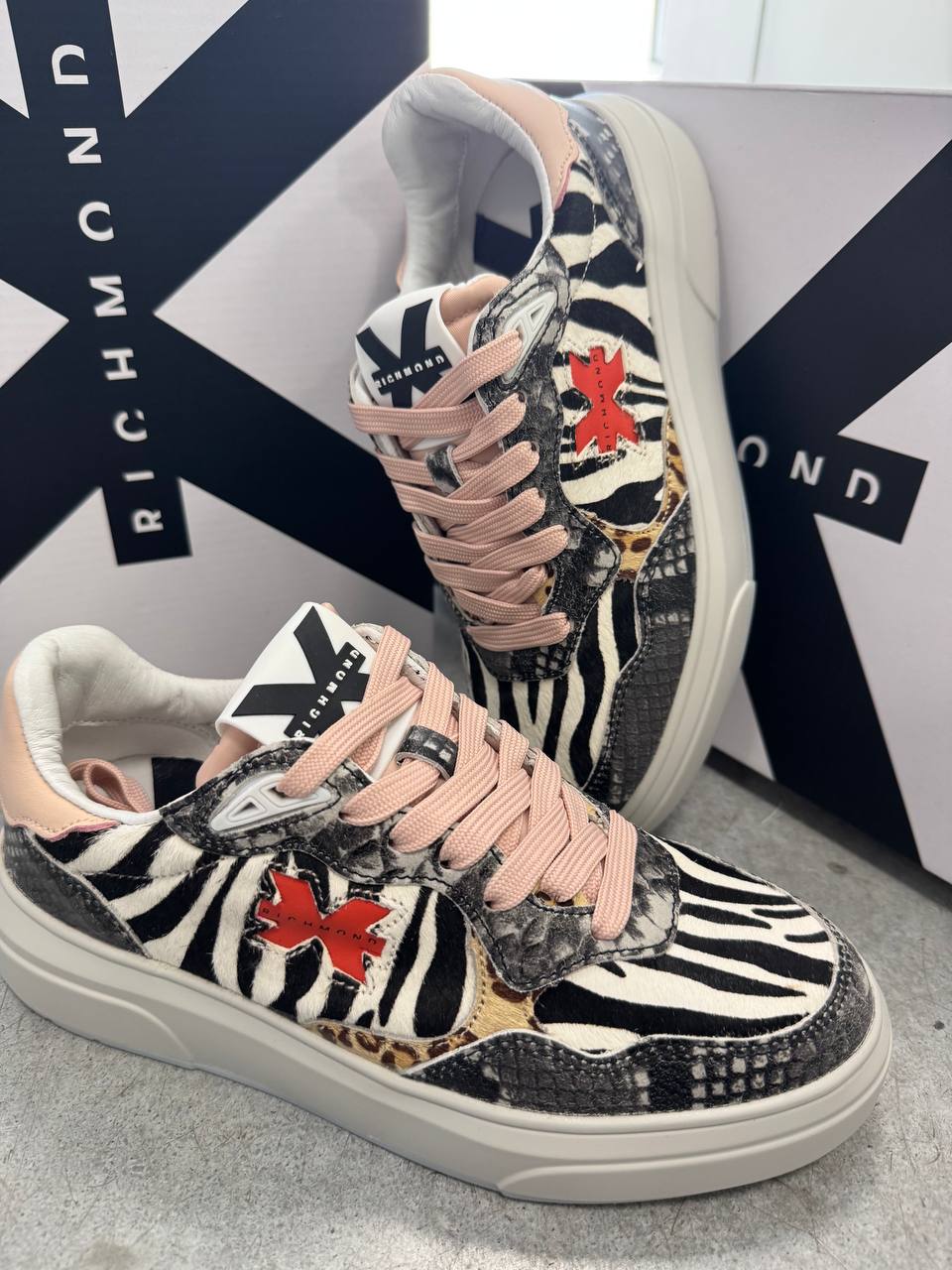 BIKKEMBERGSRICHMOND 6981