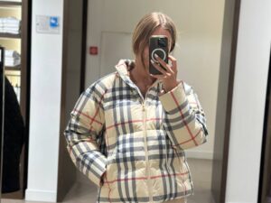 Пуховик Burberry в клетку BURBERRY