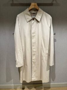 Плащ Burberry бежевый BURBERRY OUTLET