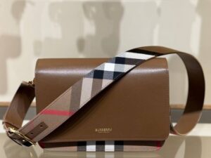 Сумка женская Burberry BURBERRY OUTLET 2