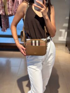 Кожаная сумка Burberry Camera BURBERRY