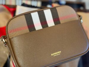 Кожаная сумка Burberry Camera BURBERRY — фото 1 Кожаная сумка Burberry Camera BURBERRY