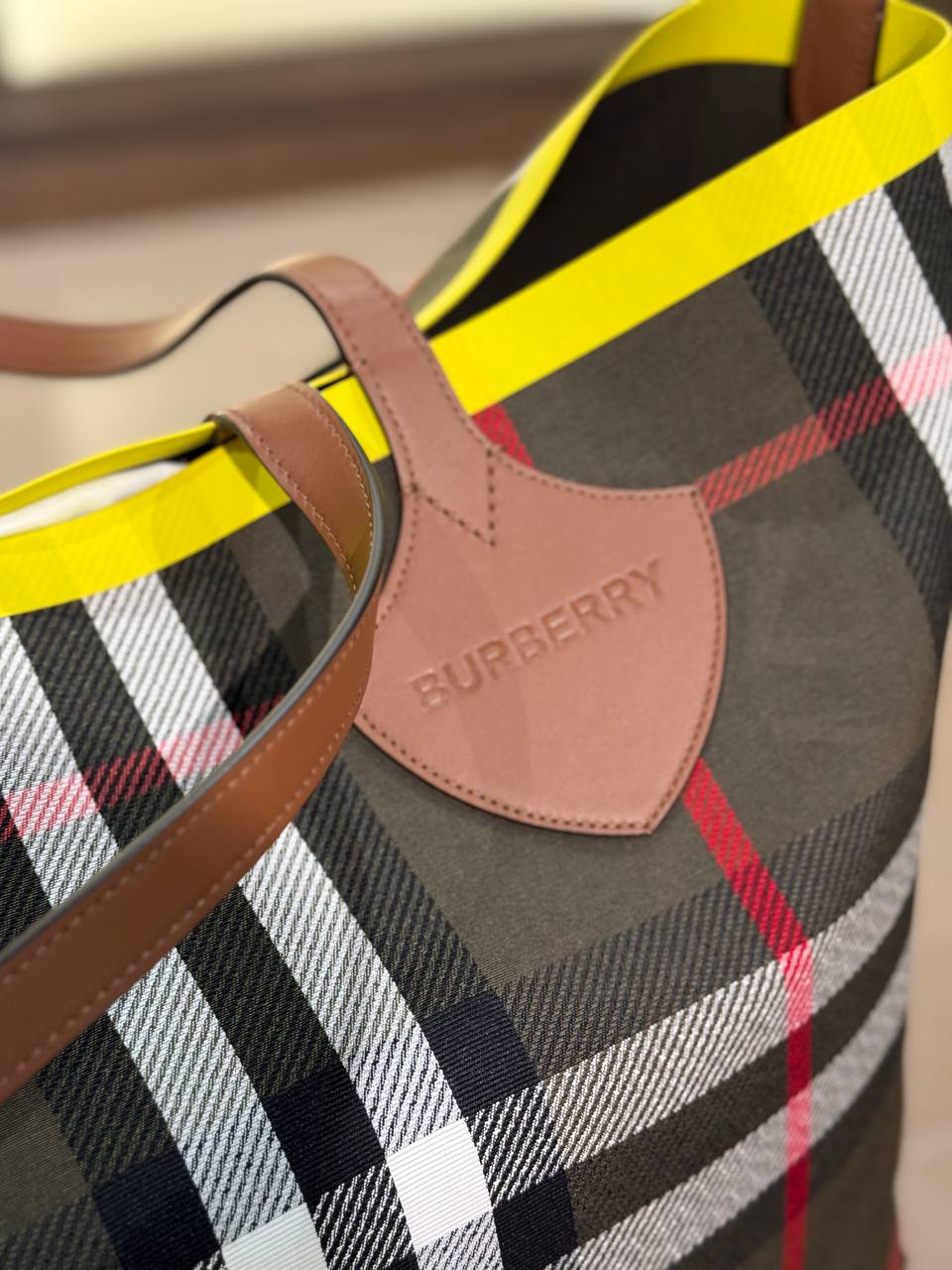 Сумка-тоут Burberry BURBERRY OUTLET