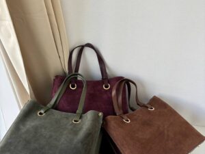 Сумка-тоут из натуральной замши LEATHER