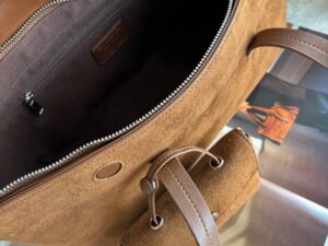 Замшевая сумка тоут LEATHER COUNTRY