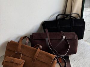 Замшевая сумка Miu Miu LEATHER