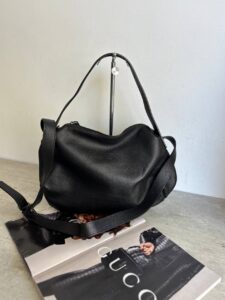 LEATHER COUNTRY 124944
