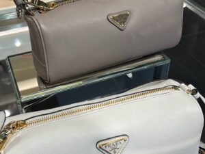 Кожаная сумка Prada Prada Outlet