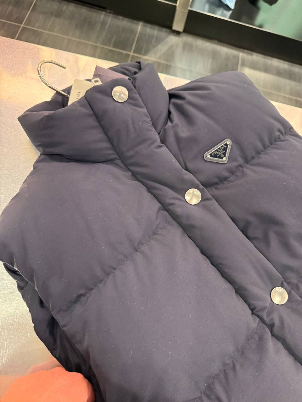 Пуховый жилет Prada Prada Outlet