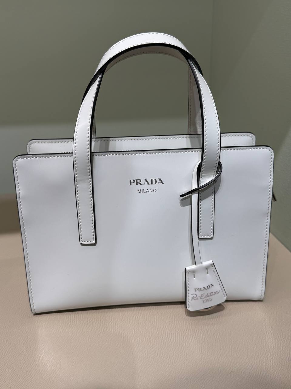 Сумка Prada Re-Edition 1995 Prada