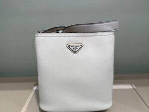 Сумка Prada Secchiello Soft Grain