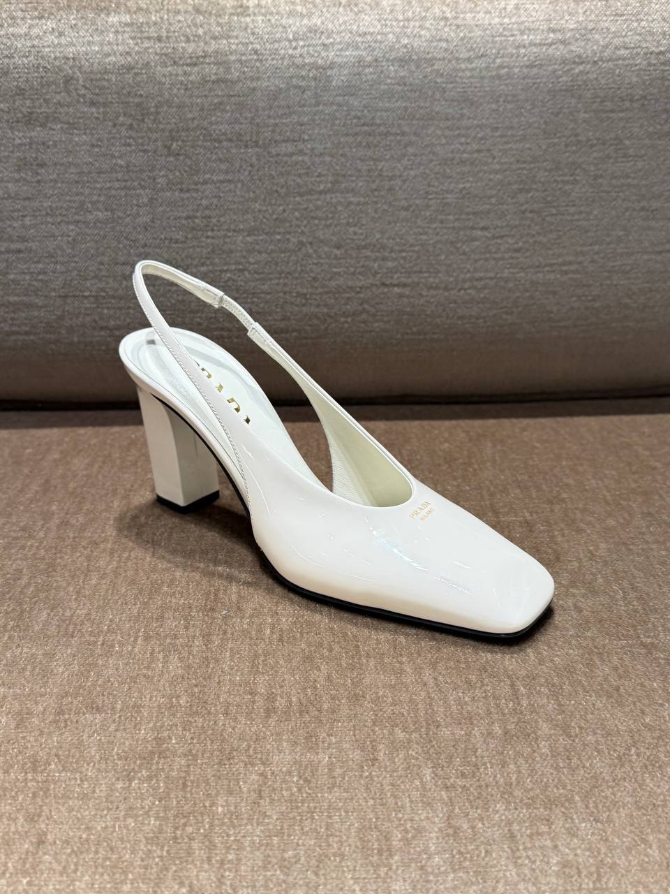 Слингбэки женские Prada Prada Outlet