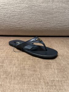 Кожаные вьетнамки Prada Prada Outlet