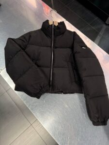 Пуховик женский Prada Prada Outlet 2