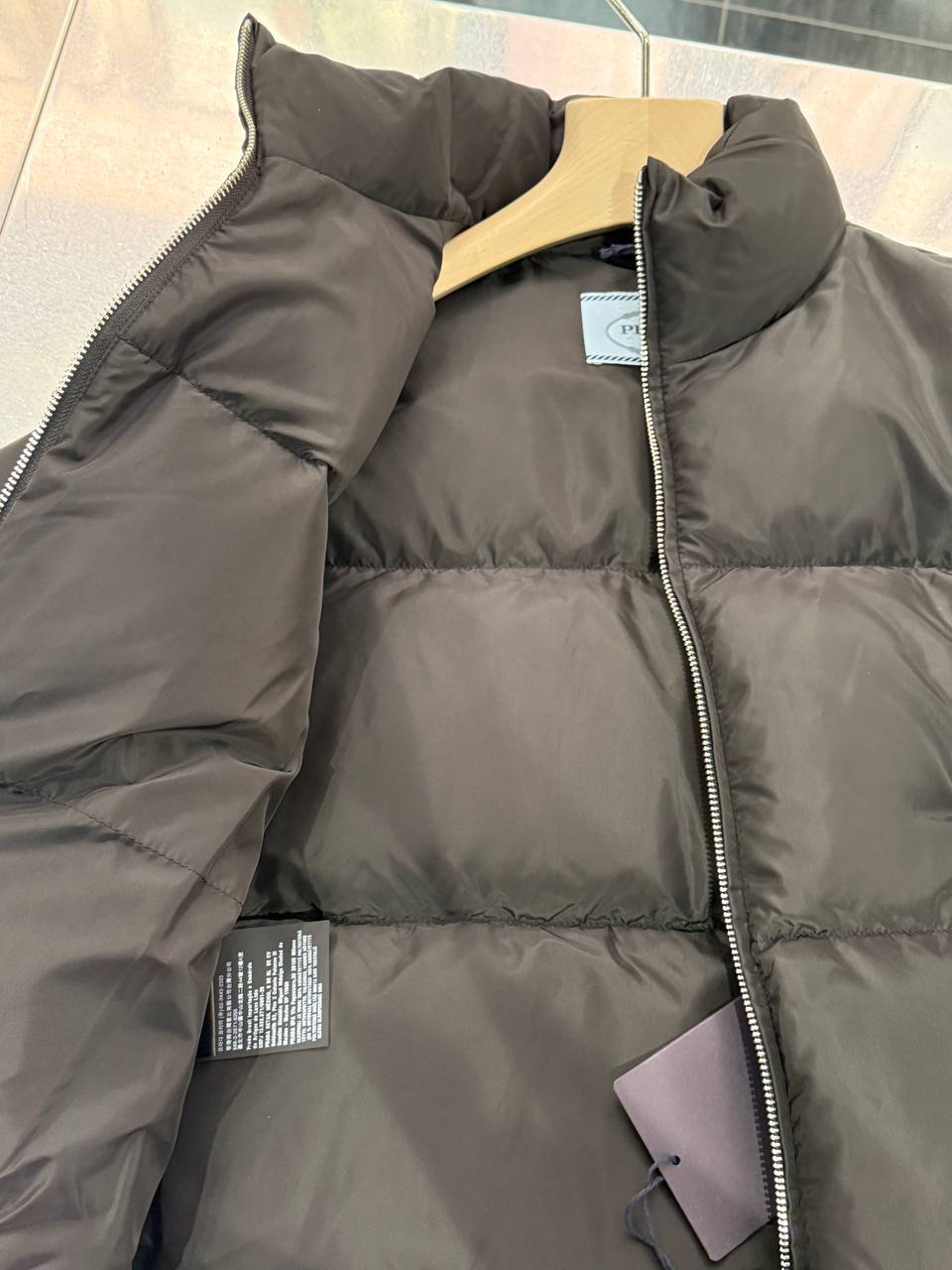 Пуховик женский Prada Prada Outlet 2