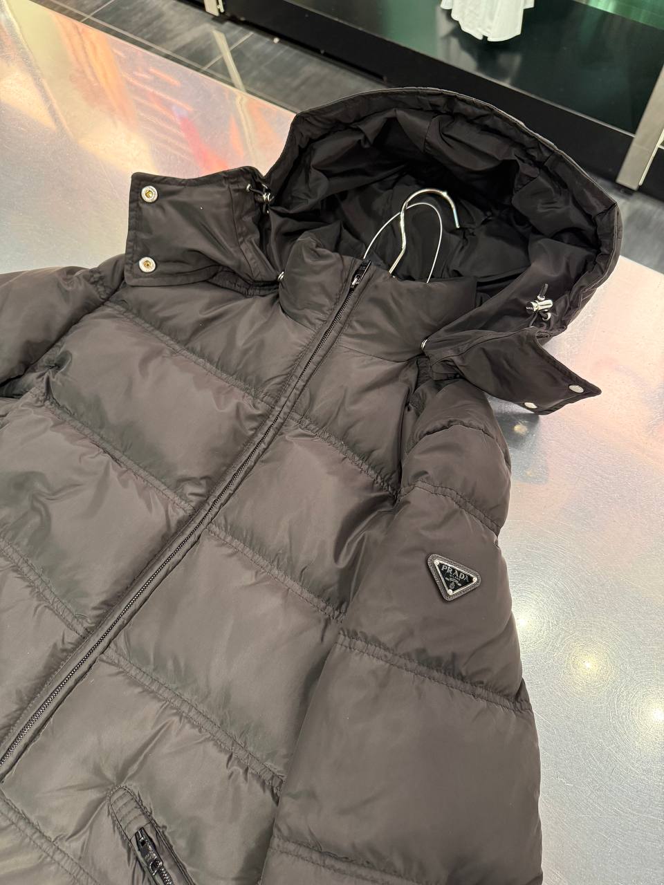 Пуховик женский Prada Prada Outlet