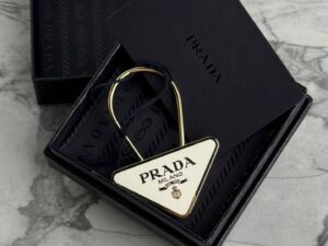 Брелок для ключей Prada Prada