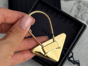 Брелок для ключей Prada Prada