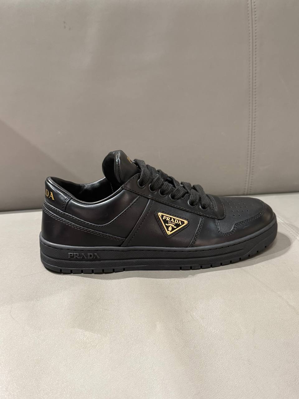 Кроссовки женские Prada Prada Outlet