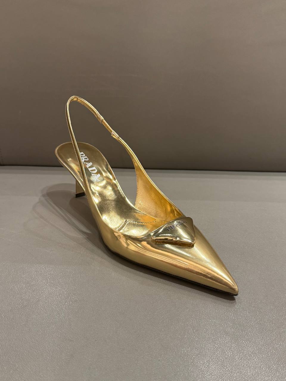 Туфли slingback Prada Prada Outlet