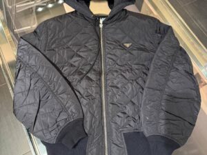 Куртка женская Prada Re-Nylon Prada