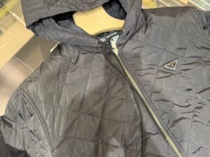 Куртка женская Prada Re-Nylon Prada