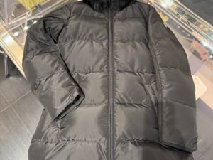 Пуховик Prada с мехом Prada