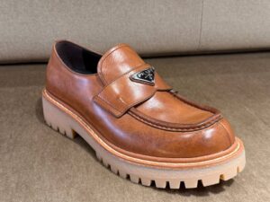 Лоферы мужские Prada Vitello Prada
