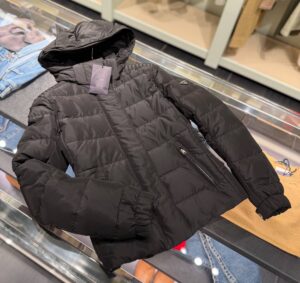 Пуховик женский Prada Prada Outlet