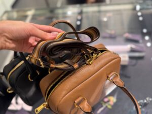 Сумка кожаная Prada Bauletto Prada — фото 1 Сумка кожаная Prada Bauletto Prada