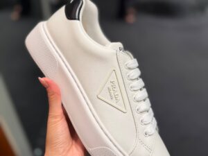 Кеды кожаные Prada Prada Outlet