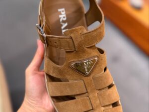 Сандалии замшевые Prada Prada Outlet