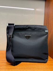 Сумка через плечо Prada Prada