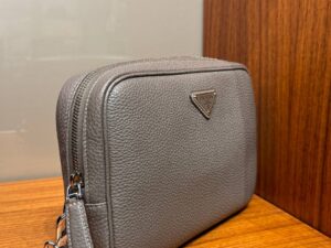 Кожаная барсетка Prada Prada Outlet