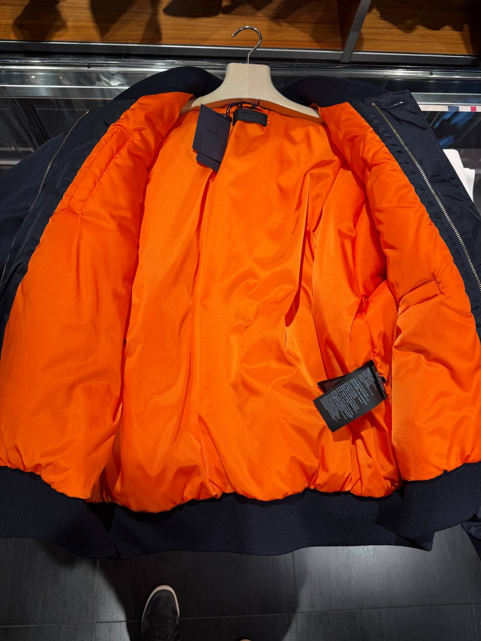 Бомбер Prada Re-Nylon синий Prada