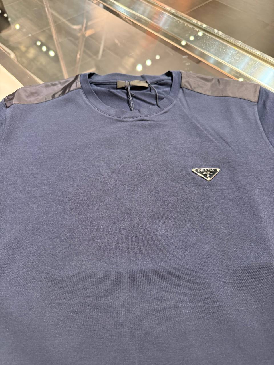 Мужская футболка Prada Re-Nylon Prada