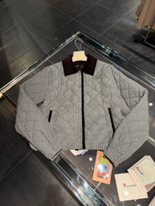Куртка стеганая Miu Miu Prada