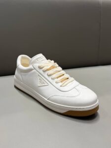 Prada Outlet 130139