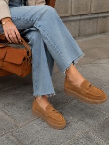 Лоферы замшевые Weekend Max Mara